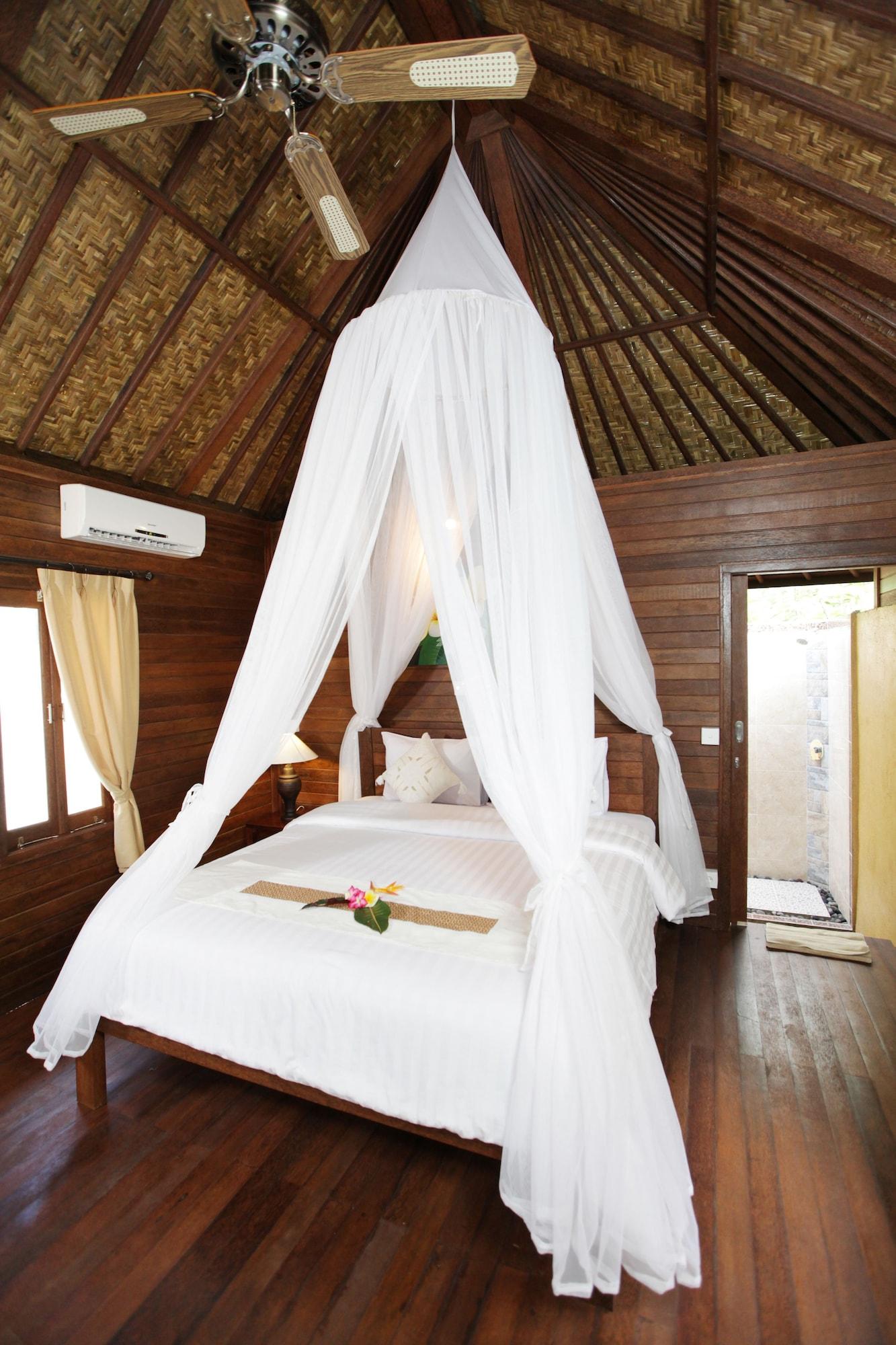 The Well House Hotel Lembongan Exterior photo