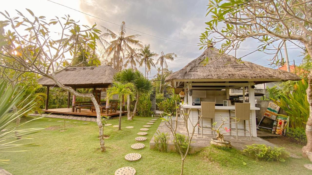 The Well House Hotel Lembongan Exterior photo