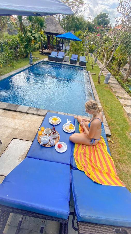 The Well House Hotel Lembongan Exterior photo