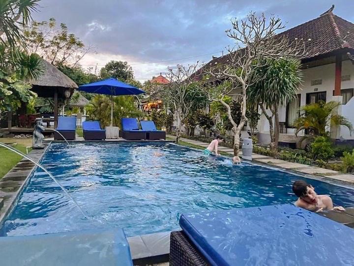 The Well House Hotel Lembongan Exterior photo