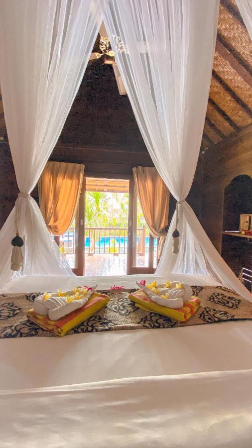 The Well House Hotel Lembongan Exterior photo