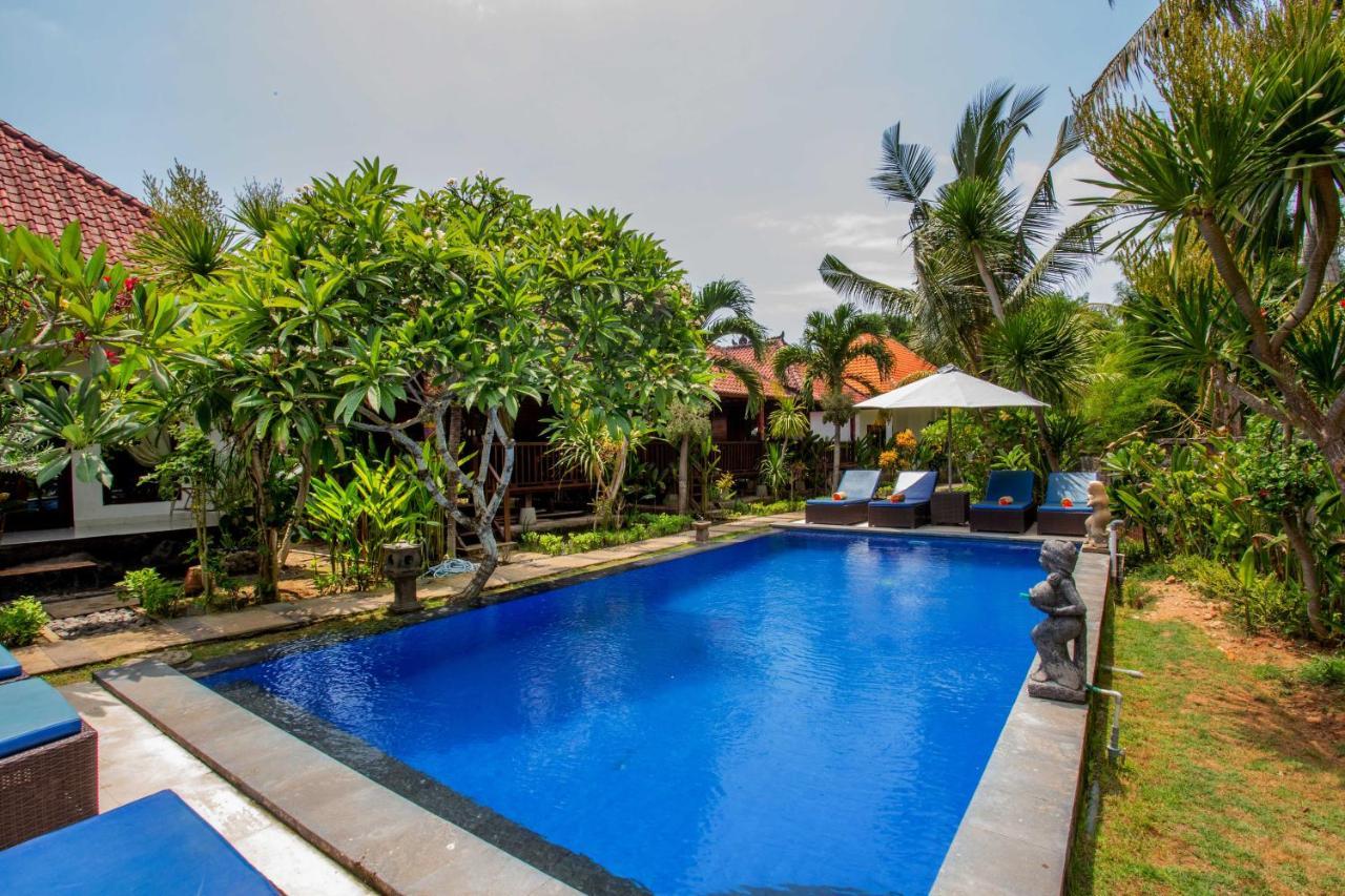 The Well House Hotel Lembongan Exterior photo