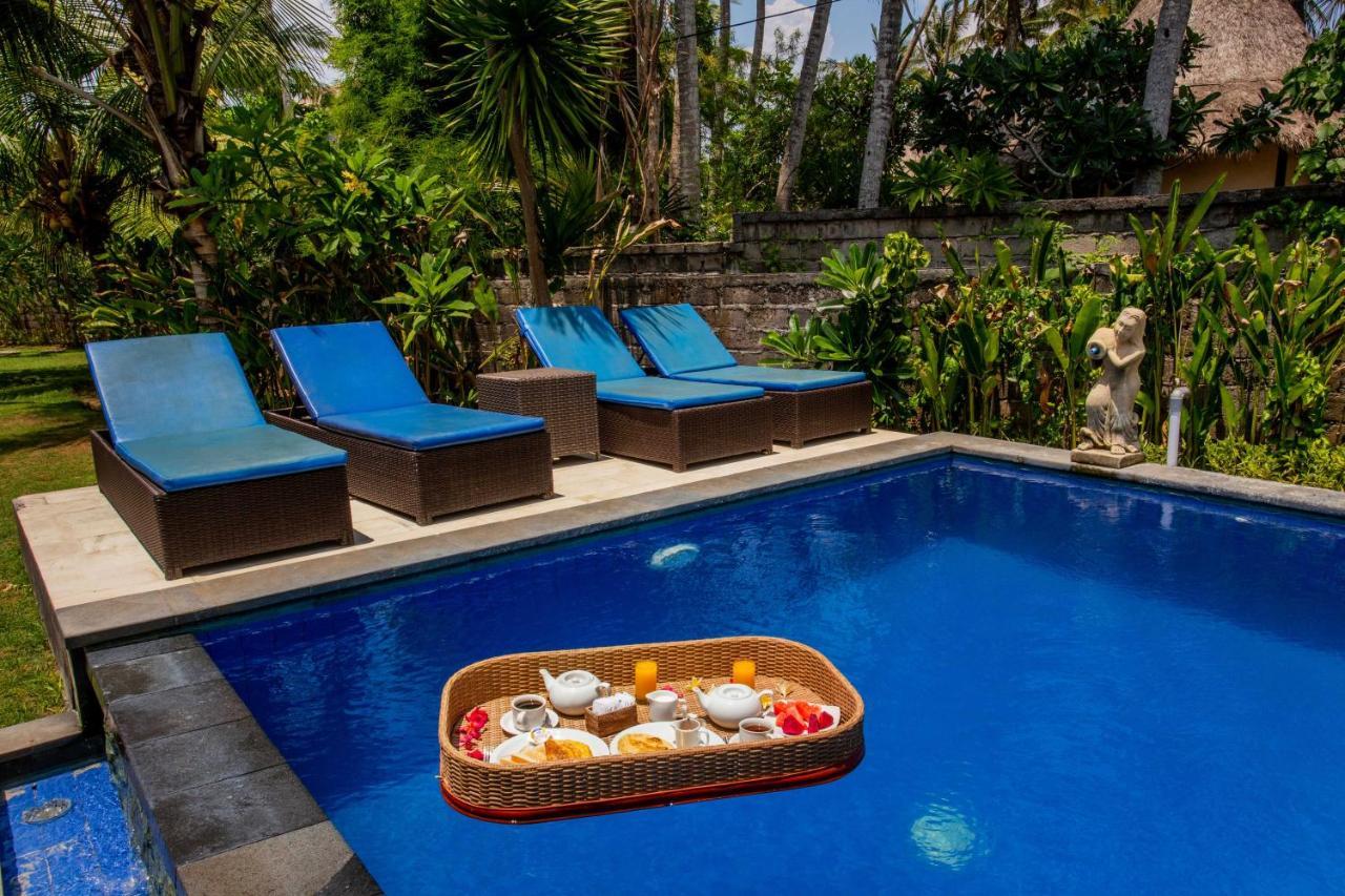 The Well House Hotel Lembongan Exterior photo