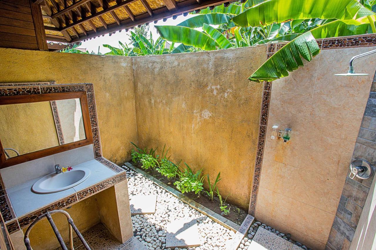 The Well House Hotel Lembongan Exterior photo